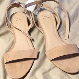 Nude Sandals with small heel Size 9.5
